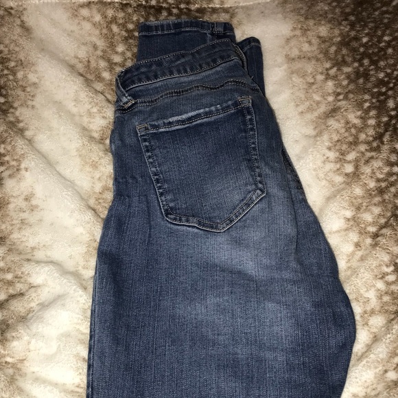 Cute Ripped Jeans ! - Picture 3 of 7